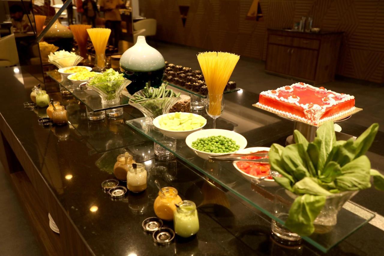 Shravanthi Sarovar Portico Bangalore Extérieur photo